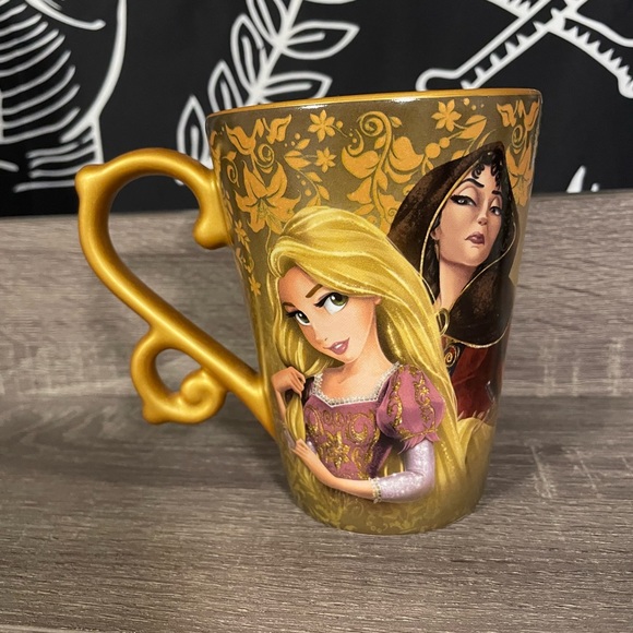 Rare Disney Designer Collection Mug - Picture 3 of 6